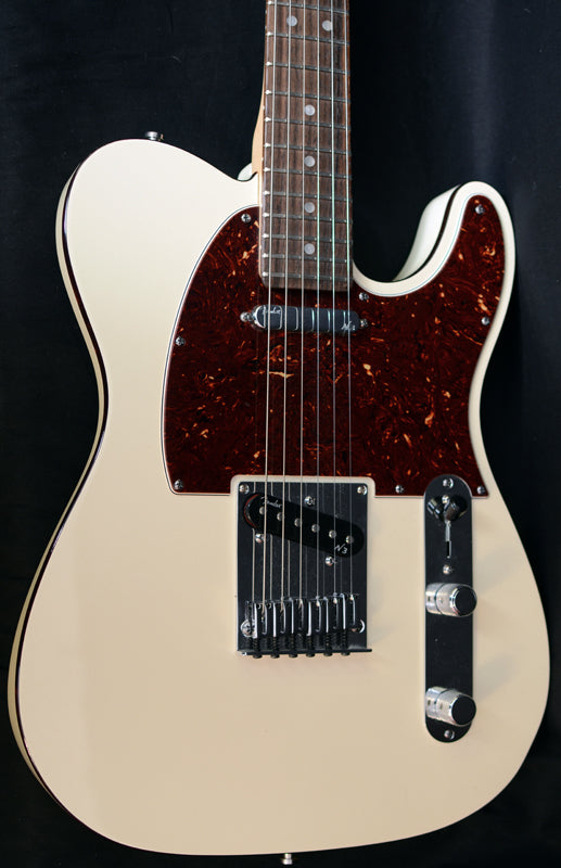 Used Fender American Deluxe Telecaster Blizzard Pearl