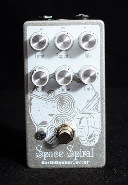 Earthquaker Devices Space Spiral Delay