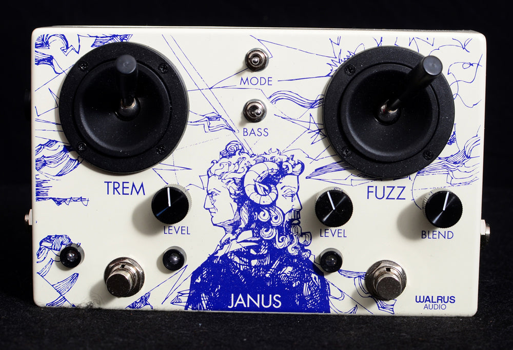bass tremolo pedal Walrus Audio Janus Fuzz/Tremolo with Joystick Control