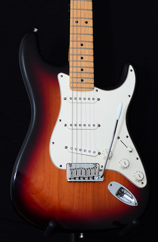 Used Fender American Standard Stratocaster Sunburst-Brian's Guitars