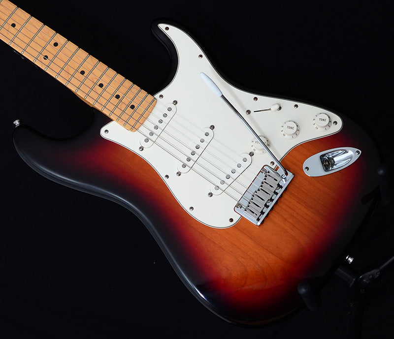 Used Fender American Standard Stratocaster Sunburst-Brian's Guitars