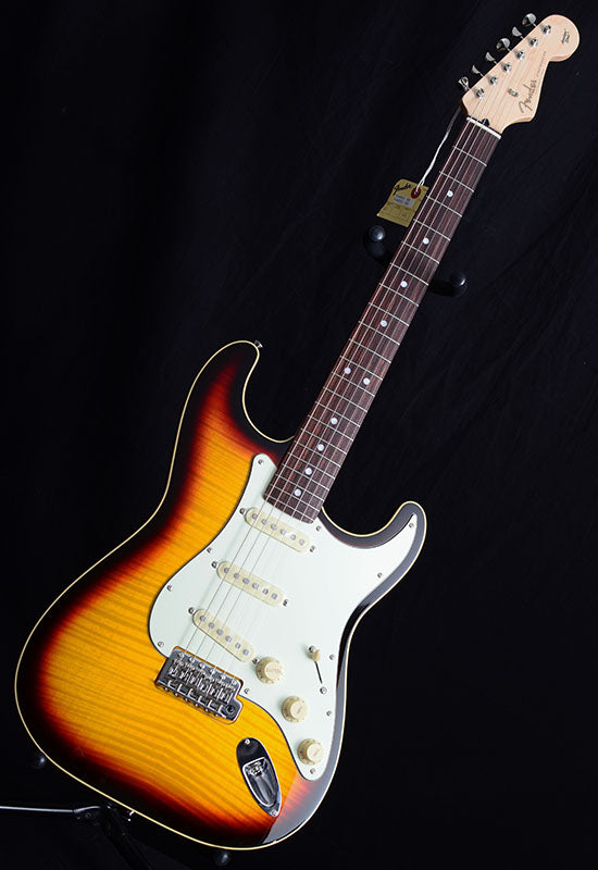 Fender Aerodyne Classic Strat 3-Tone Sunburst-Brian's Guitars