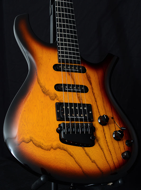 Used Parker Dragonfly DF824 Sunburst-Brian's Guitars