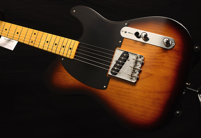 Fender 70th Anniversary Esquire Maple Neck 2 Color Sunburst