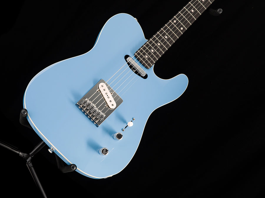 Fender-AerodyneTele-Blue-