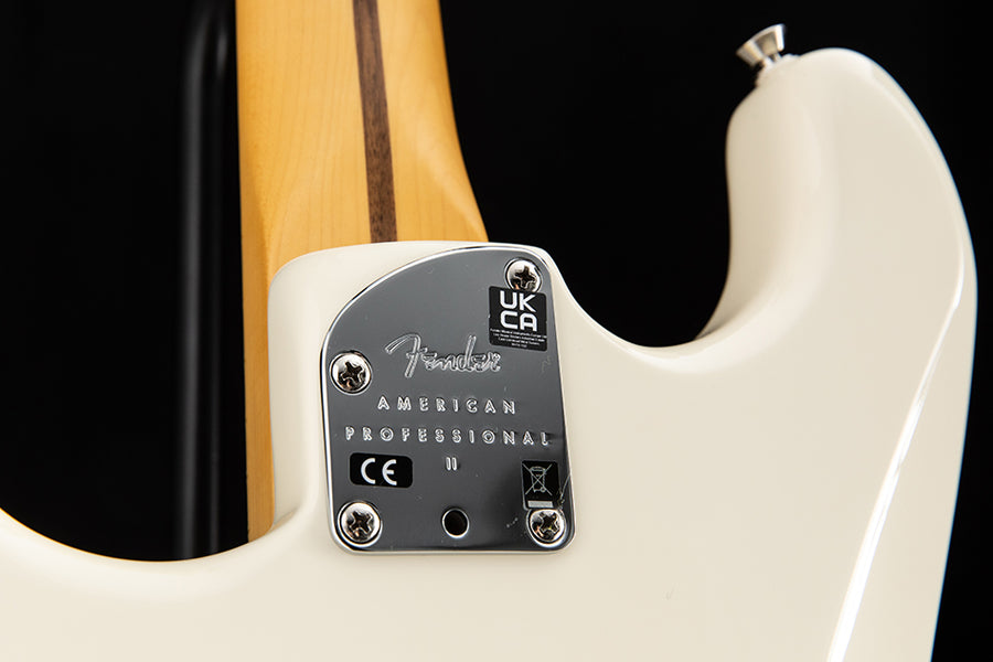 Fender American Professional II Stratocaster Olympic White Fender American Professional II Stratocaster Olympic White