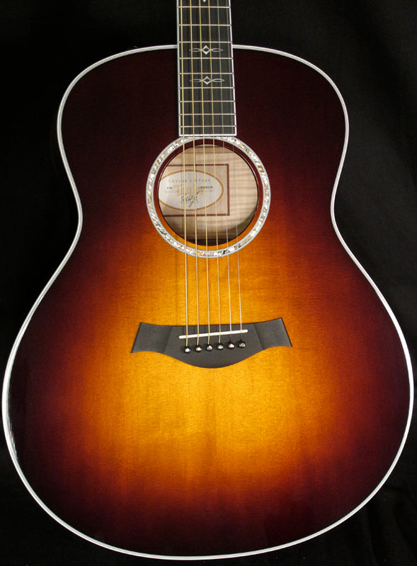 Taylor 618e Tobacco Sunburst-Brian's Guitars