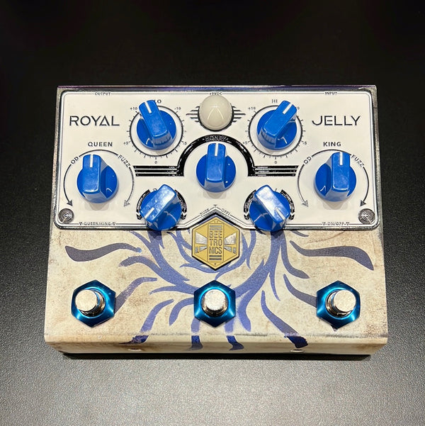Beetronics Royal Jelly Overdrive / Fuzz Custom Blue/White