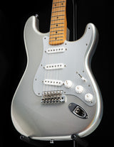 Fender H.E.R. Stratocaster Chrome Glow