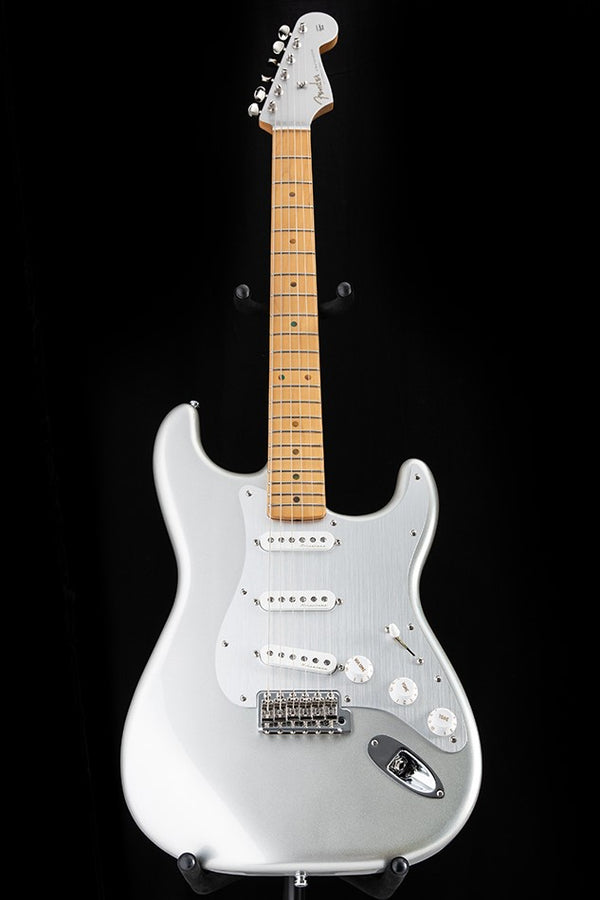 Fender H.E.R. Stratocaster Chrome Glow | Fender Electric Guitar