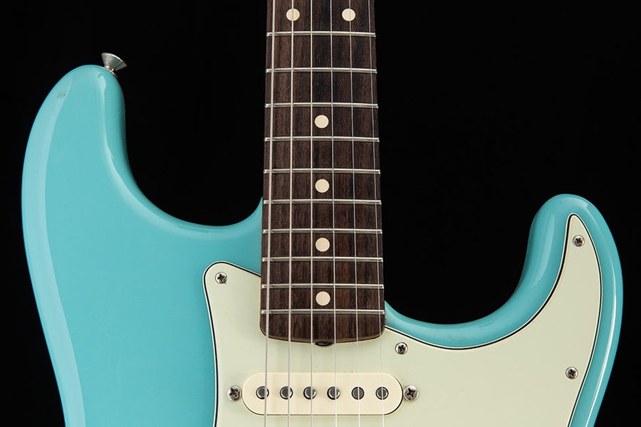 Used Fender Stratocaster '62 AVRI LE Tropical Turqoise