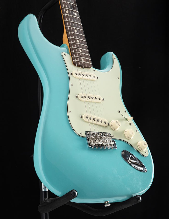 Used Fender Stratocaster '62 AVRI LE Tropical Turqoise