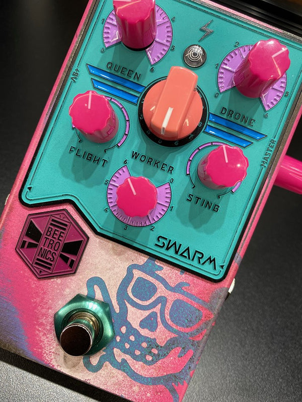 Beetronics Swarm Analog Fuzz Harmonizer Custom Supernova